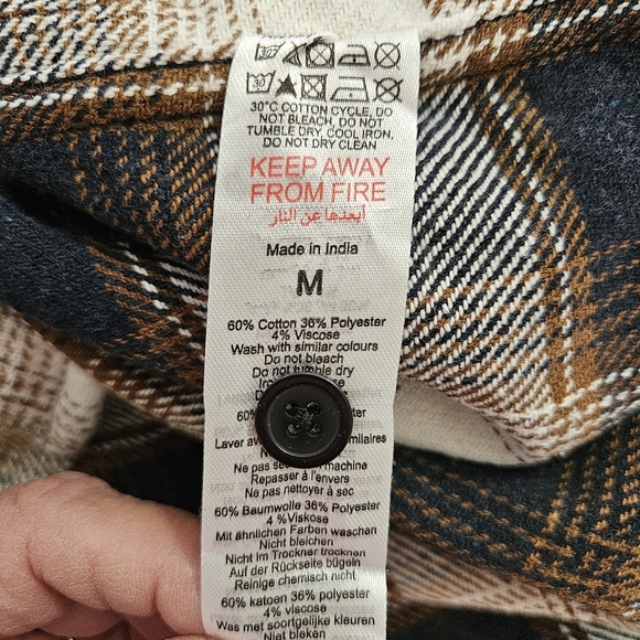 BoohooMAN Cross Applique Bleached Flannel Shirt Men's Size Medium - Picture 11 of 11